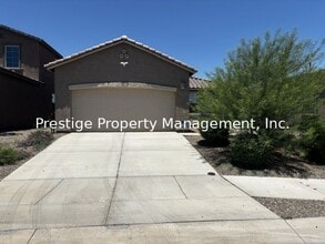 Building Photo - 3/2 Lovely Southwest Home! Call Now!!