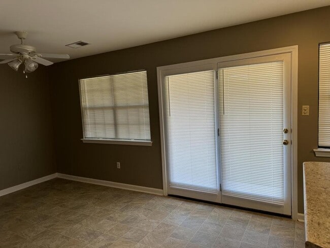 Building Photo - 7287 Grove Park Rd