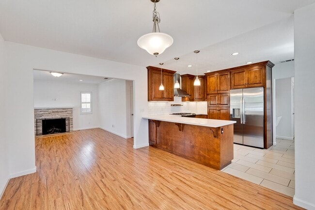 Building Photo - 1940's Quaint 2 Bedroom Single Story Home off of Hedding Street with Modern Amenities & Great Bac...