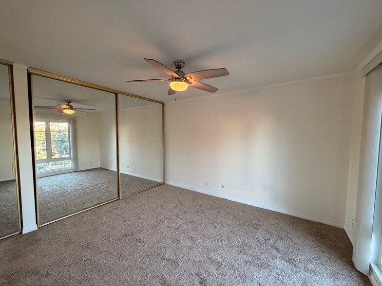 Building Photo - 300 Cagney Ln