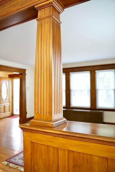 Building Photo - 36 Ackers Ave