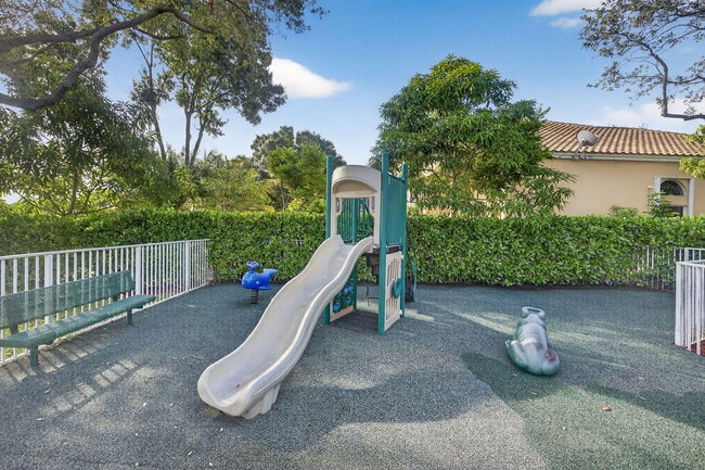 Building Photo - 6468 NW 78th Pl