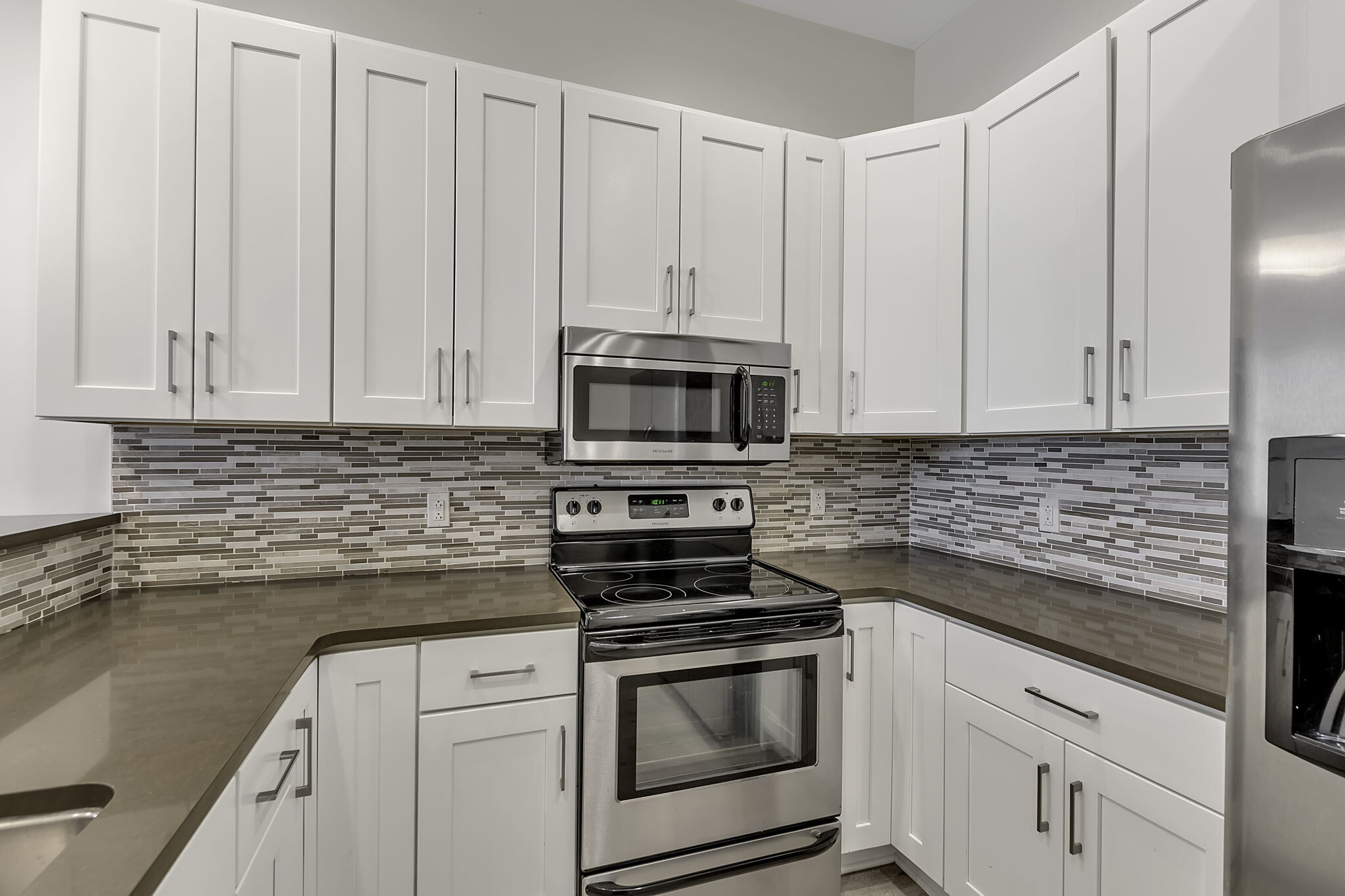 Building Photo - 251 Main St