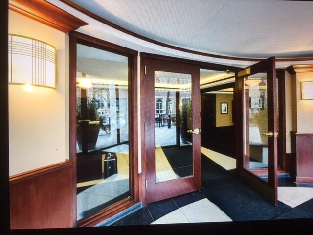 Building Photo - 1415 N Dearborn Pkwy
