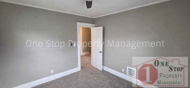 Building Photo - Beautiful 4 Bedroom 2 Bathroom in Kansas City!