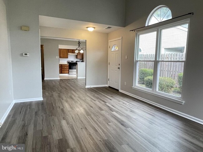 Building Photo - 294 Woods Edge Pl