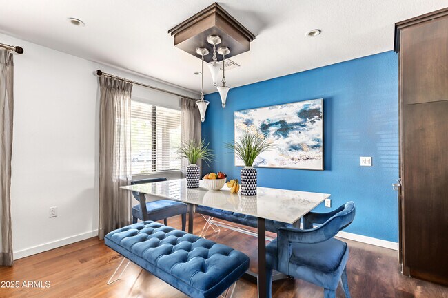 Building Photo - 6924 E Mariposa Dr