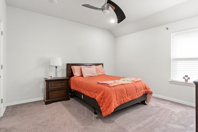 Building Photo - 1610 Temperance Wy