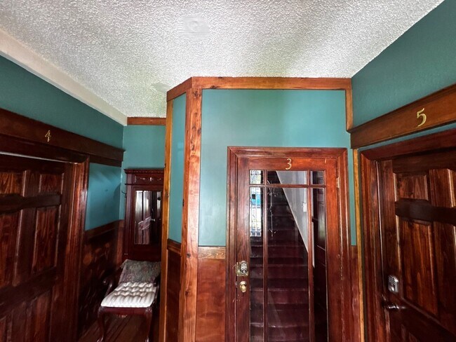 Building Photo - 3004 N Lincoln St