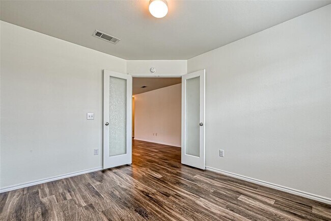 Building Photo - 2614 Lapwing Dr.