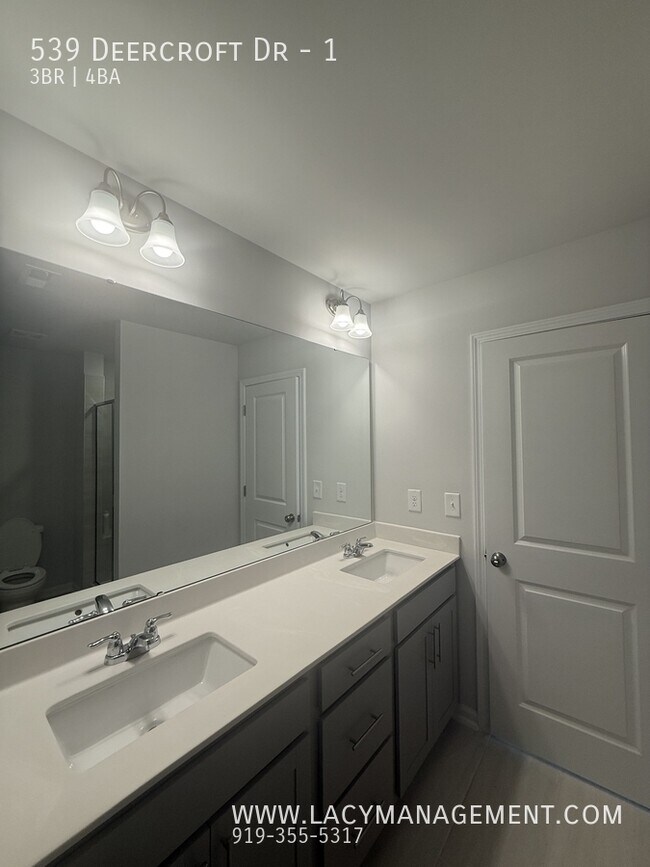 Building Photo - 539 Deercroft Dr