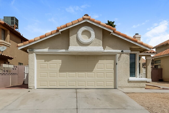 Building Photo - 1338 Operetta Way