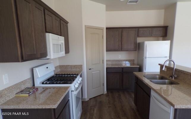 Building Photo - 2924 N Yavapai Rd E