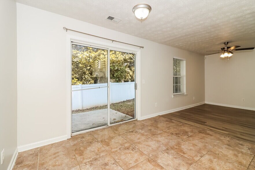 Building Photo - 124 Silver Fox Trail