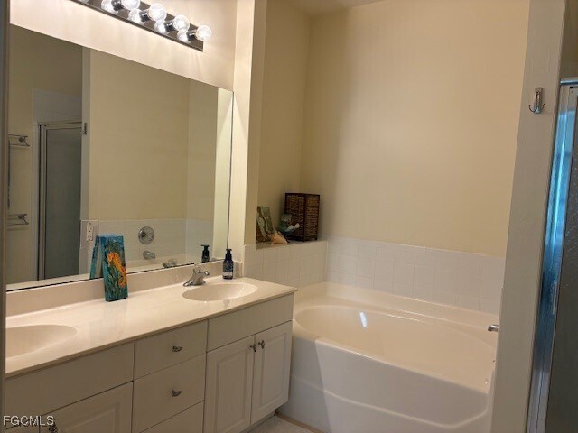 Building Photo - 11807 Bayport Ln