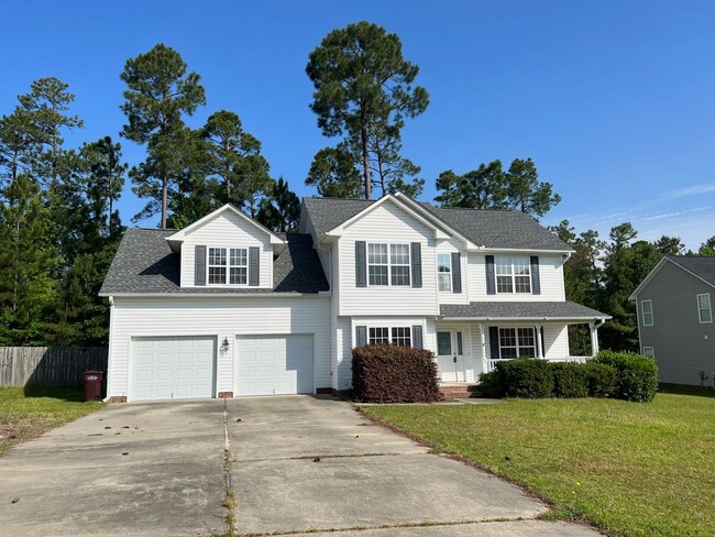 Primary Photo - Stunning 4 Bed, 2.5 Bath Home in Cameron