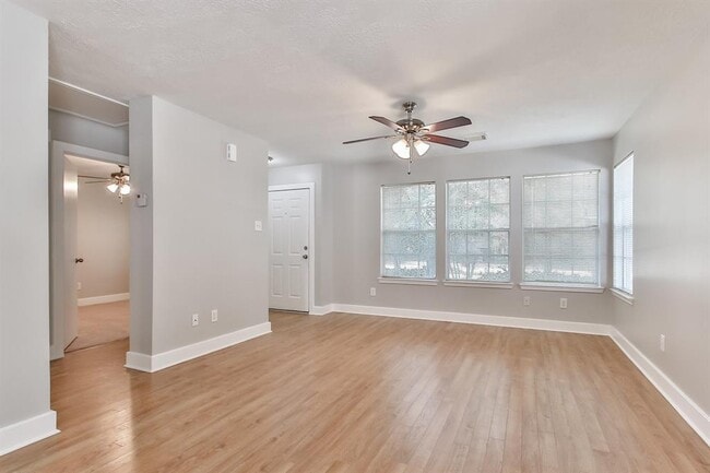 Building Photo - 6219 Spruce Bough Ct