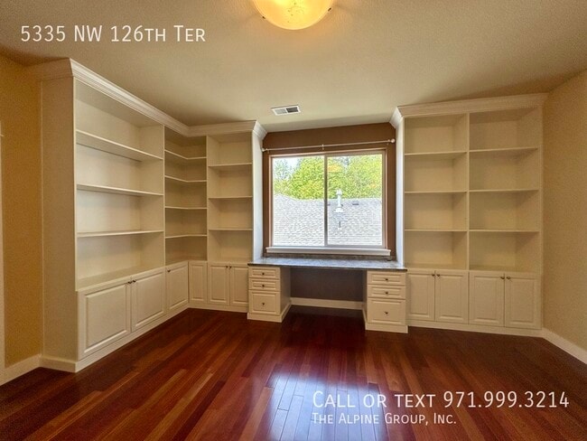 Building Photo - 5335 NW 126th Terrace