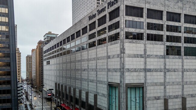 Building Photo - 111 E Chestnut St