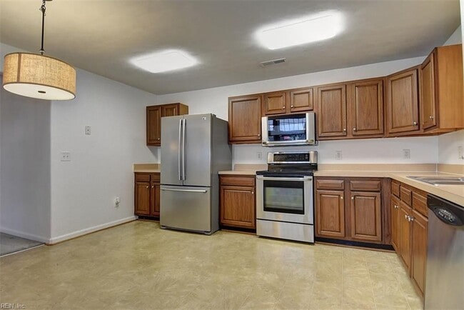 Building Photo - 3924 Filbert Way