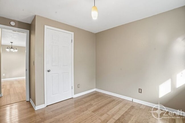 Building Photo - 1417 NW 98th Cir