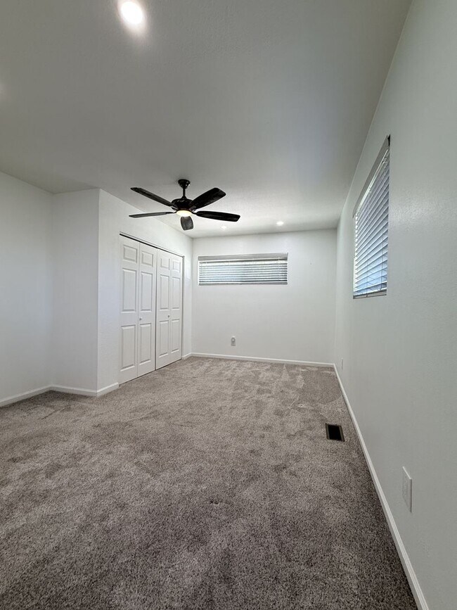 Building Photo - 2245 Sandia Dr