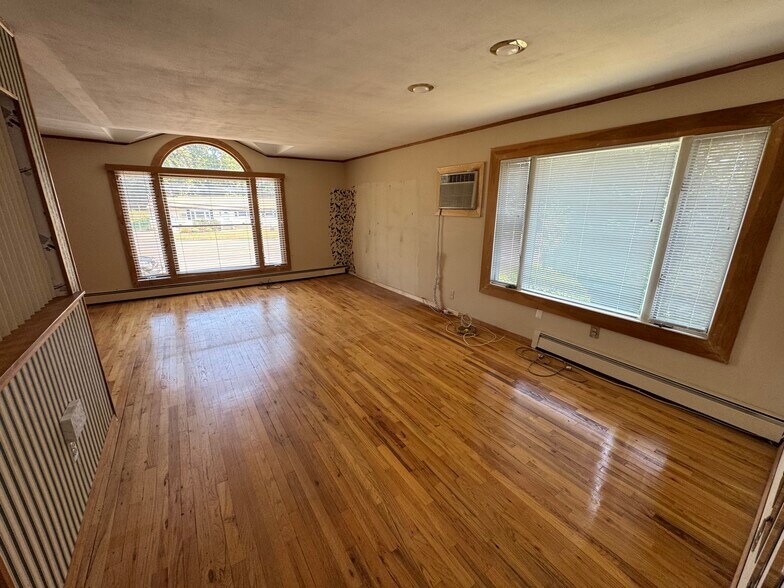 Building Photo - 2794 Ocean Ave
