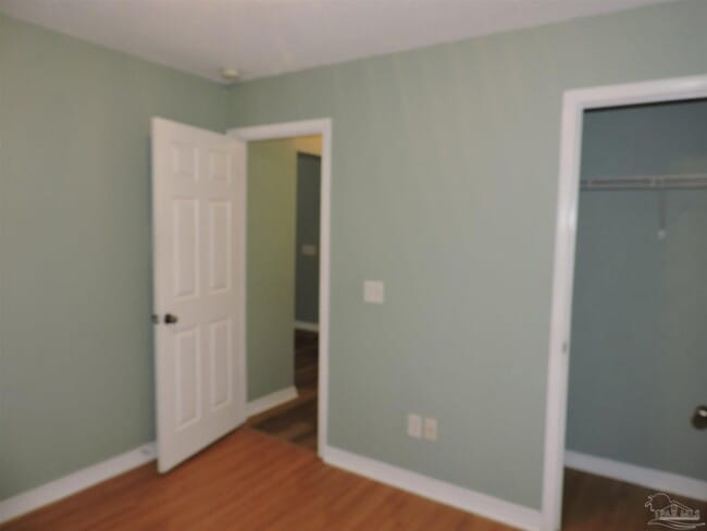 Building Photo - 5917 Last Big Tree Ln