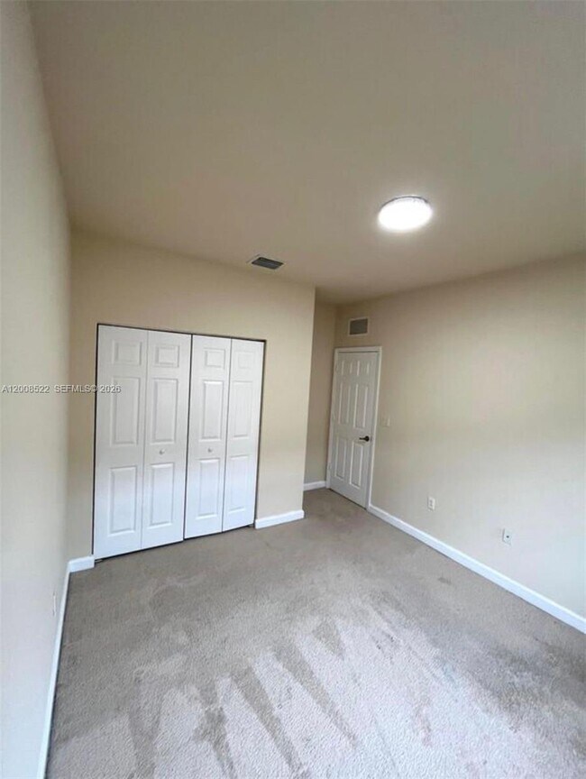 Building Photo - 9401 SW 172nd Ave