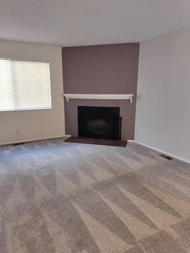 Building Photo - Glenwood Terrace Townhomes