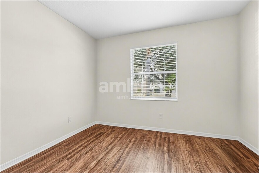 Building Photo - 13159 Royal Pines Ave
