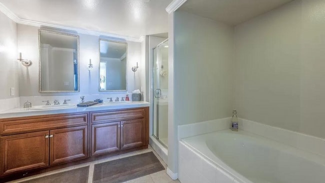 Building Photo - 4346T- Tradewinds Lookout |Whitesails|  FURNISHED