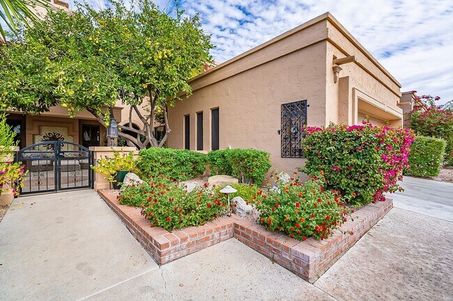 Building Photo - Your Arizona Retreat Awaits Your Arrival!