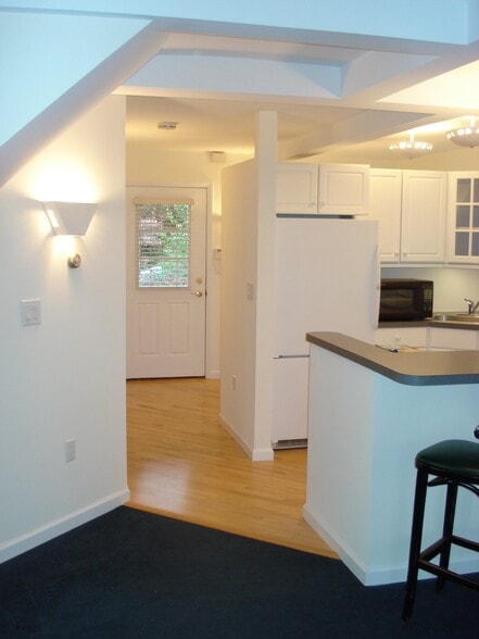 Building Photo - 18 Berrian Pl