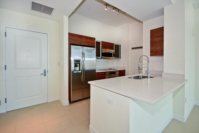 Building Photo - 480 Hibiscus St