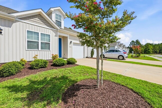 Building Photo - 3412 Bells Lk Cir