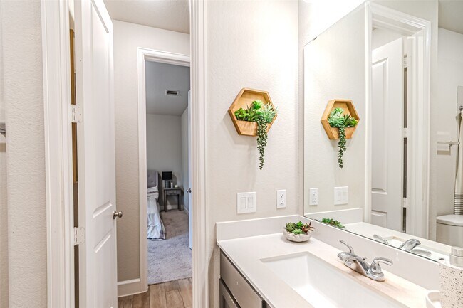 Building Photo - 15022 Concho River Wy