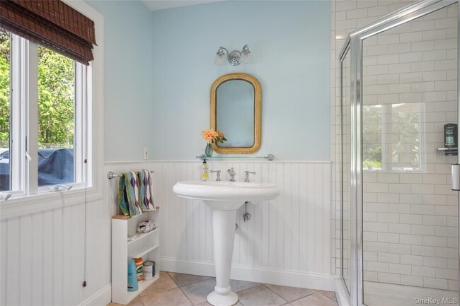 Building Photo - 8 Indian Pipe Dr