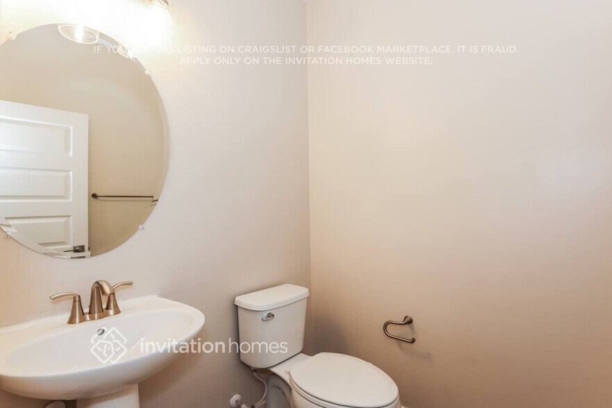 Building Photo - 2351 W Jessica Ln