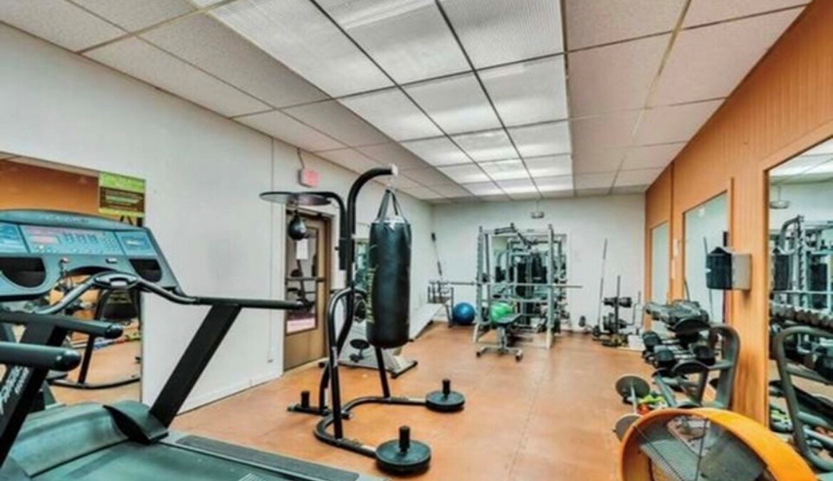 Building Photo - 3031 N Civic Center Plz