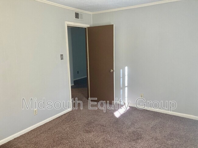 Building Photo - 117 Parkburg Rd