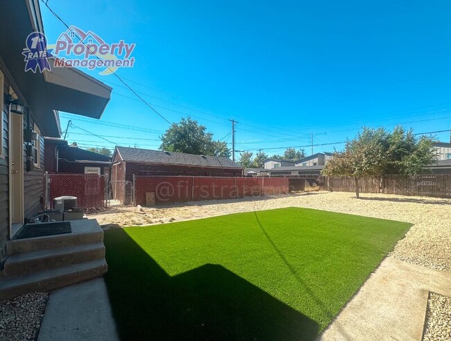 Building Photo - 1721 S Pacific St