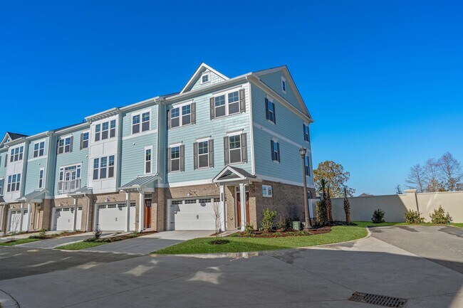 Building Photo - 8485 Duke Pl