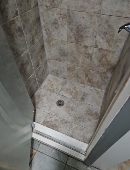 Building Photo - 220 Church St