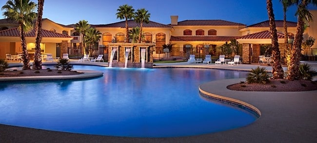Building Photo - San Palacio