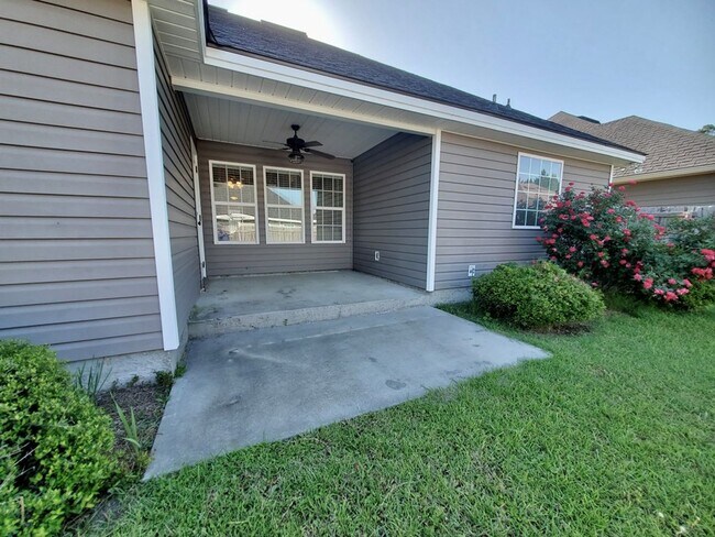Building Photo - 4212 Bright Creek Rd