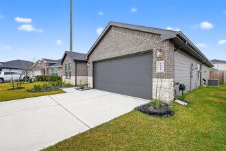 Building Photo - 3903 Dodington Ash Dr