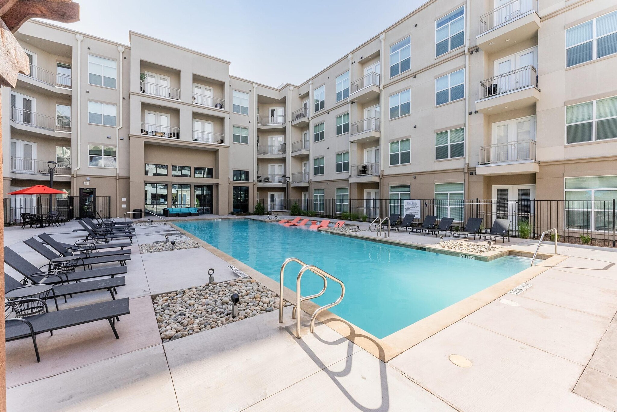 Building Photo - 3000 Bardin Rd