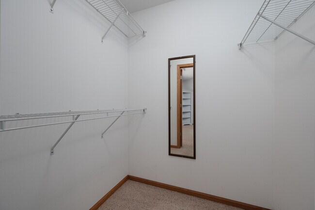 Master Closet - 5147 Kacena Ave