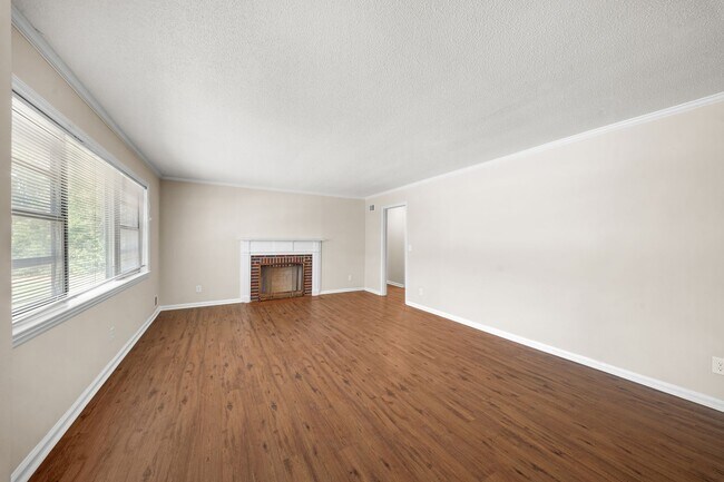 Building Photo - 409 Granade St